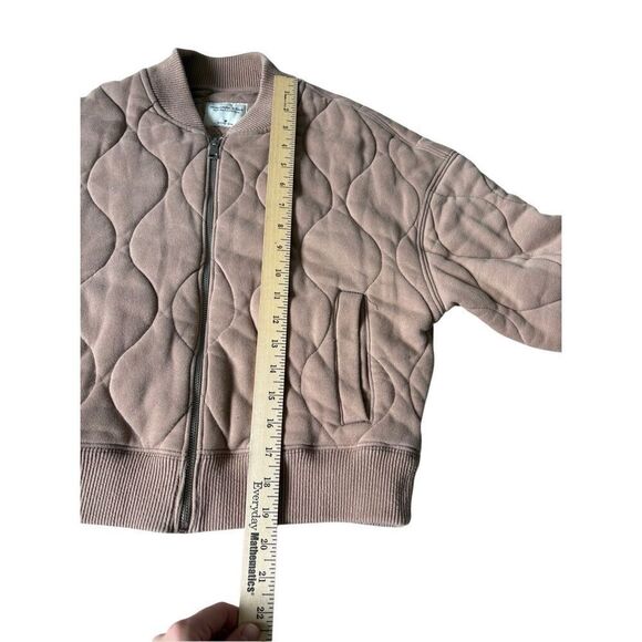 Abercrombie & Fitch Onion Quilted Bomber Jacket size M Tan - Picture 6 of 9